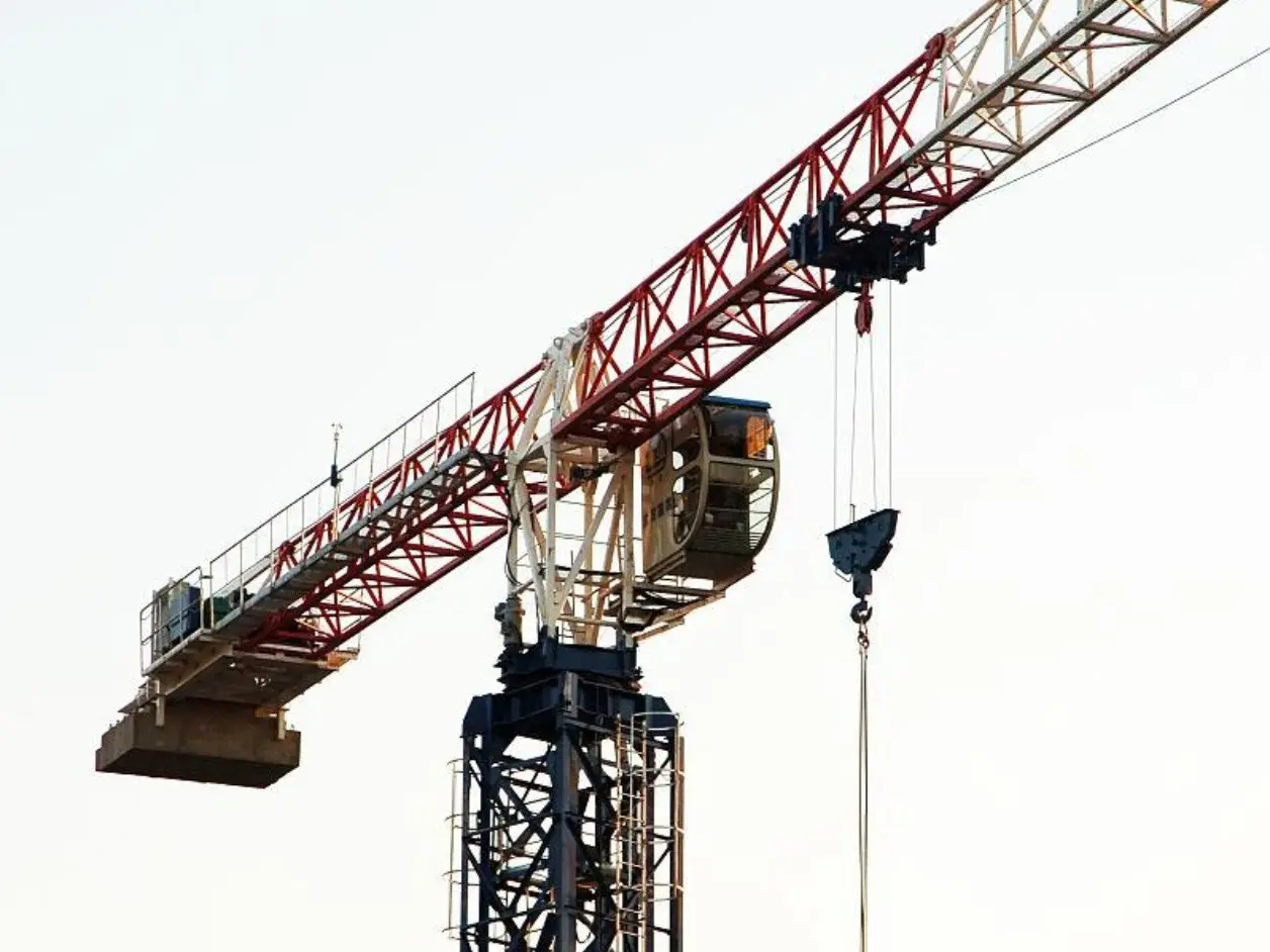 Luffing Tower Crane (4)